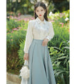 Load image into Gallery viewer, [Tatsuko Chenis Series]★Setup★ 2-piece set shirt + skirt retro embroidery date white blue
