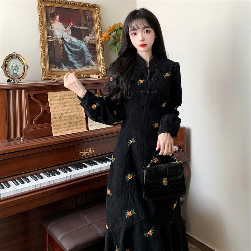 [JIGUJIGU series]★China style dress★ Large size corduroy floral pattern slimming slim black black