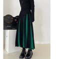 Load image into Gallery viewer, [Black and white series] ★Knit skirt★ 2color thick bottoms Color scheme Slimming Easy to match Black Green
