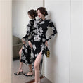 Load image into Gallery viewer, [NANA Series] ★China-style dress★ Improved cheongsam dress, sexy floral pattern, slit, long sleeves
