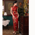 Load image into Gallery viewer, [Four Little Sisters Series] ★Luxury Silk Cheongsam Dress★ One Piece Short Sleeve Slit Red Red Slimming Wear
