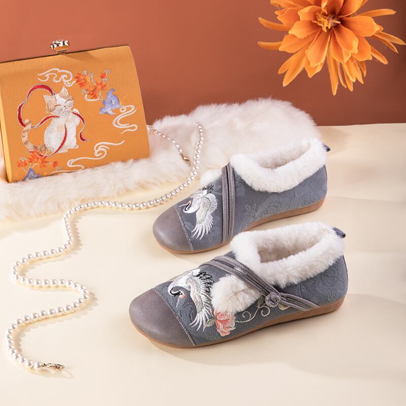 [Kumobatanosari series] ★Embroidered shoes★ Chinese shoes 2color floral pattern size 35-40 cute autumn/winter shoes cranes