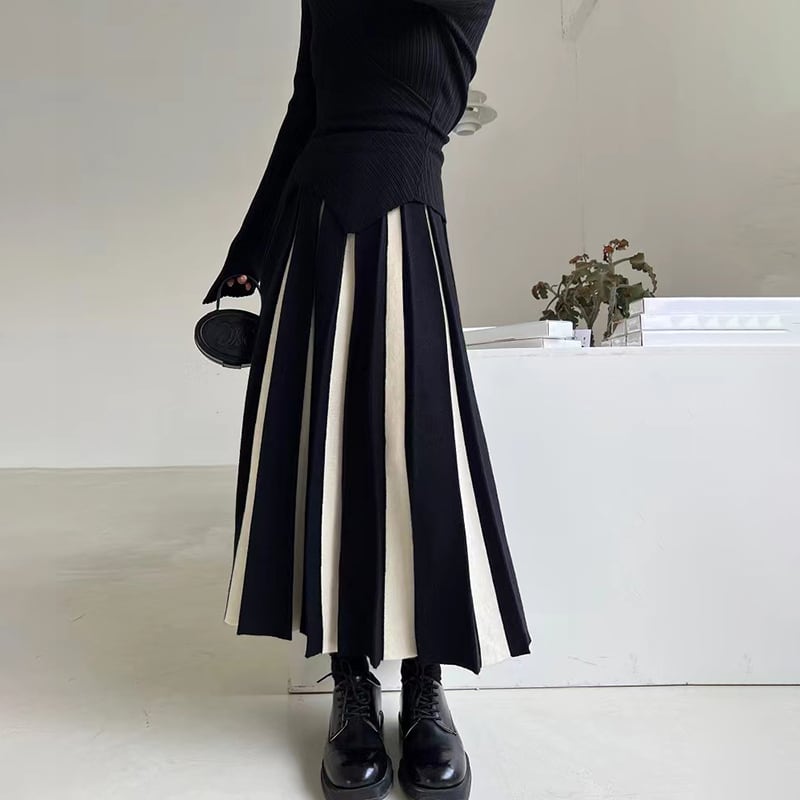 [Black and white series] ★Knit skirt★ 2color thick bottoms Color scheme Slimming Easy to match Black Green