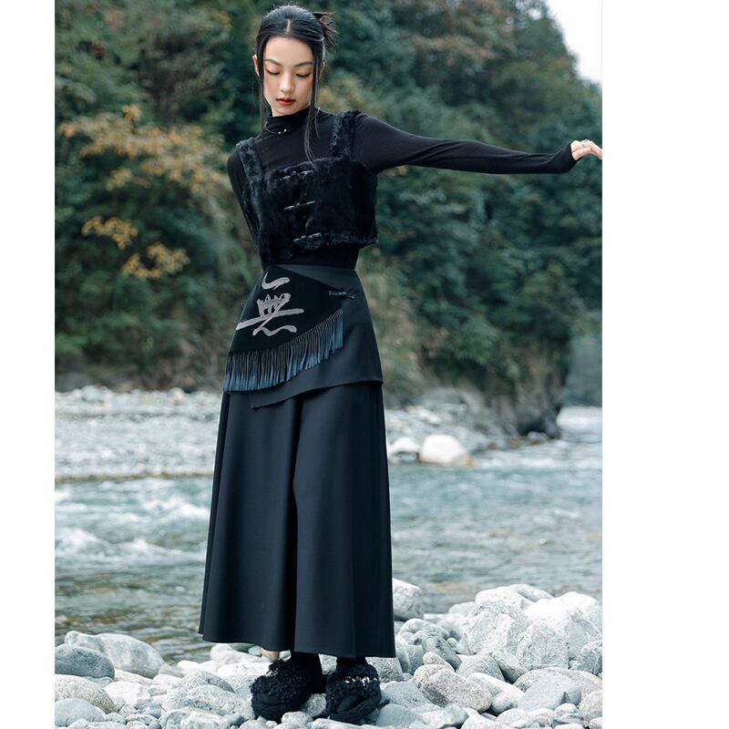 [Big Blue Dragon Series] ★China style skirt★ Bottoms fake layered black black slimming design.