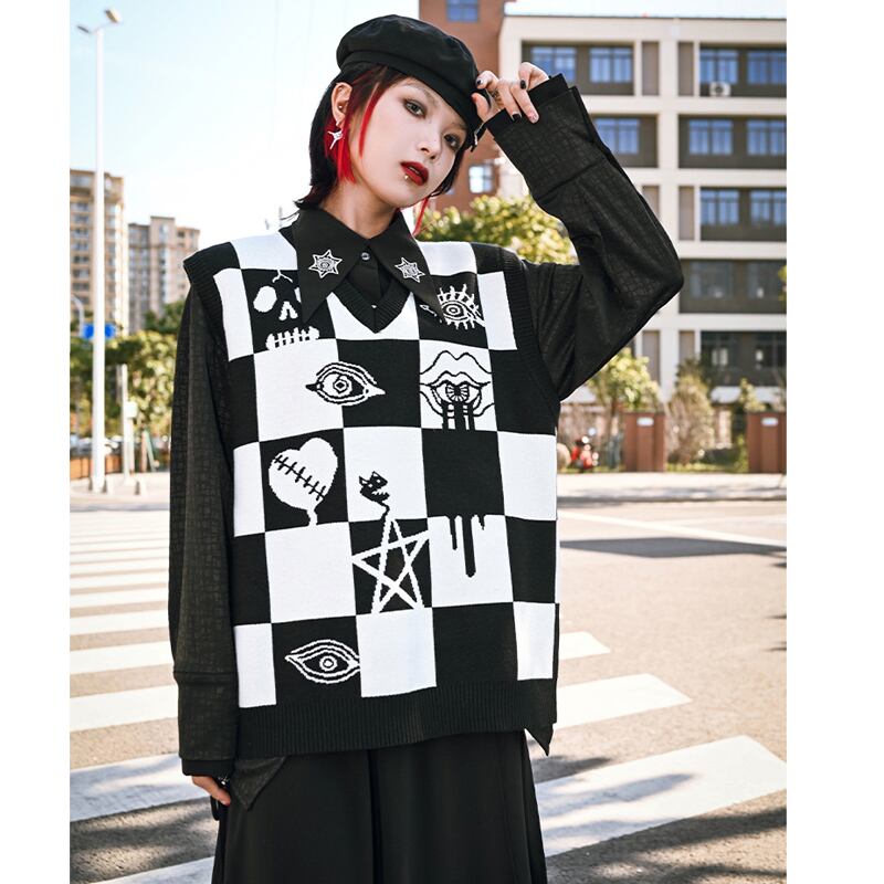 [Old Monster --- Abnormalism Series] ★Vest★ Tops V-neck Color scheme Black and white Original Retro Easy to match