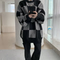 Load image into Gallery viewer, [Tankaku Sensei Series] ★Sweater★ Tops Checkered Color Scheme Loose Men's Fashion Unisex
