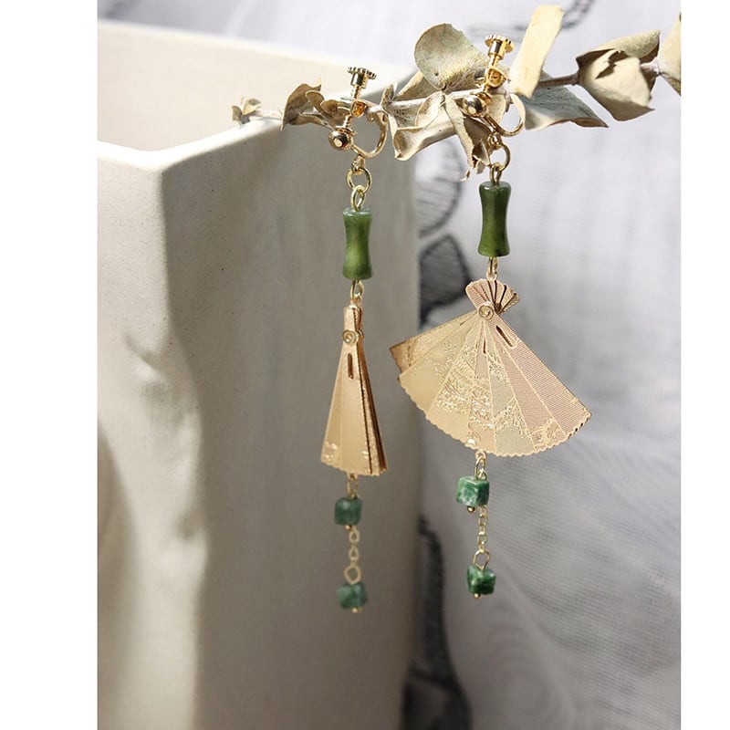 [Minami Xiaojie Series]★China style earring★Retro Pair Earrings or Earrings Fan Bamboo Green Green Gold Improve your temperament