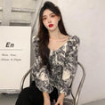 Load image into Gallery viewer, [YIPINXIAN Series]★Tops★ Floral Tops Blouse Short Length Cute Sexy V Neck
