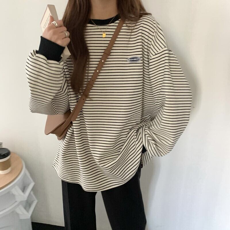 [KEKELI Series] ★Long sleeve shirt★ 2color tops Loose horizontal striped striped pattern Casual Easy to match