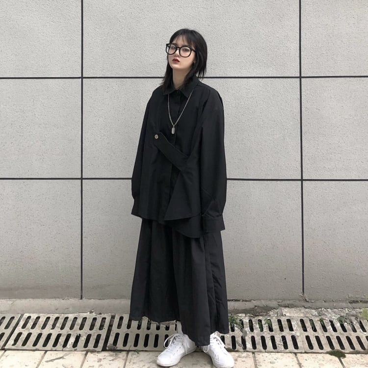 [Modern People Series]★Shirt★ Tops Black Black Free size Loose Harajuku style Irregular Unisex