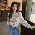 Load image into Gallery viewer, [SANMUZI Series] ★Tops★ 2 Colors Floral Tops Blouse Short Length Cute Spring Clothes Beige Black
