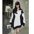 Load image into Gallery viewer, [DEER Choyo Deer Series] ★One piece★ Short length, casual, off-the-shoulder, color scheme Black White Black White S M L XL
