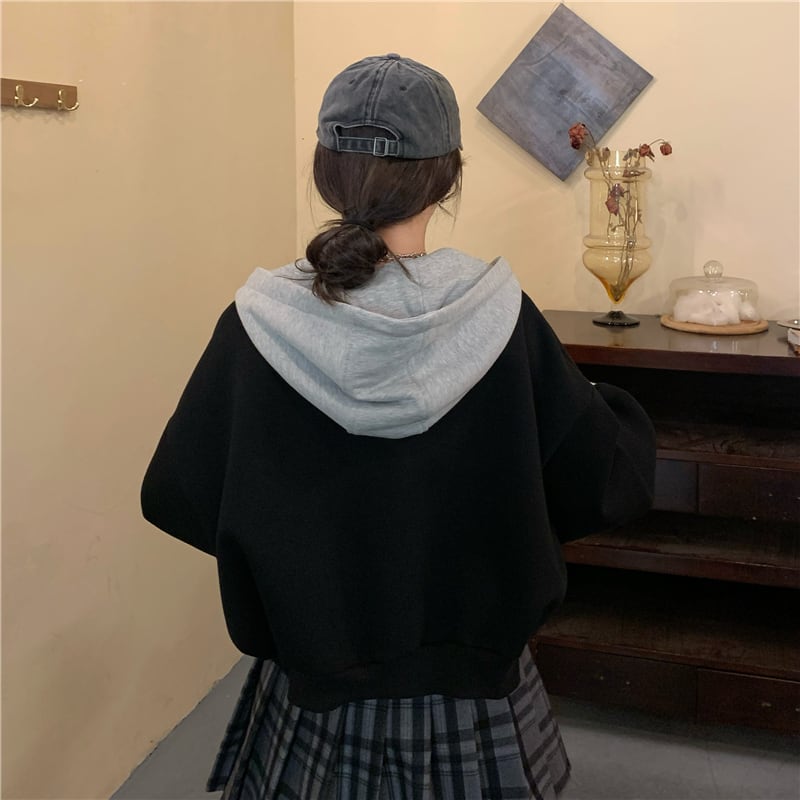 [Insufficient Moe Series] ★Outer★ 2color Jacket Faux Layered Hat Removable Women's White Black