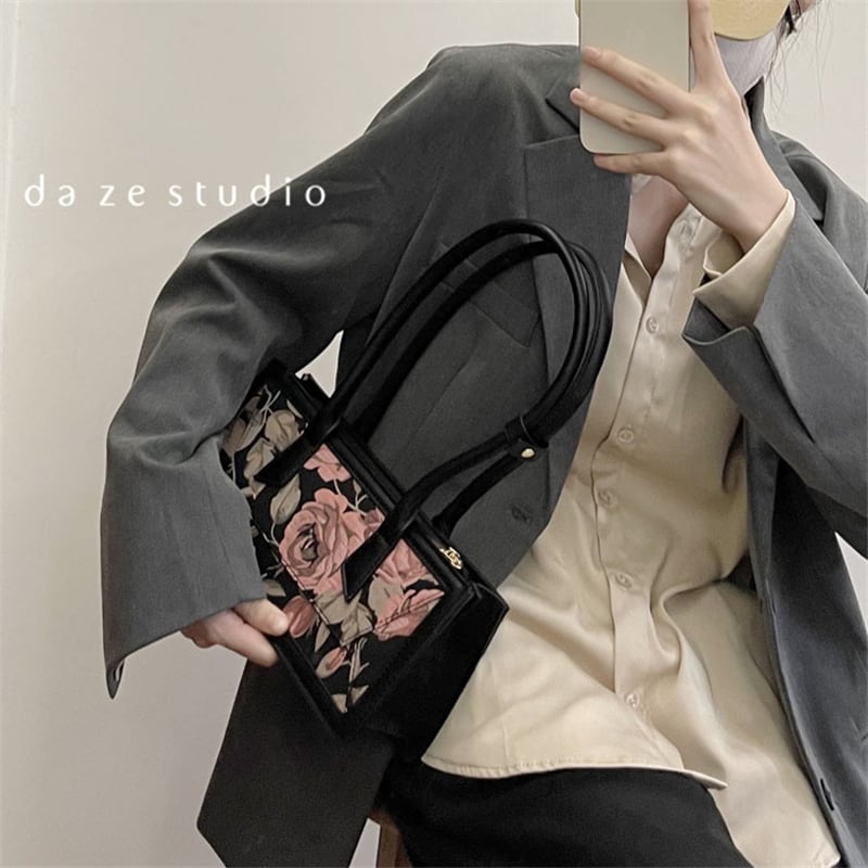 [DAZE &amp; ERPANG series] ★Bag★ Oil painting style floral pattern cute date commuting OL office rectangle improves temperament