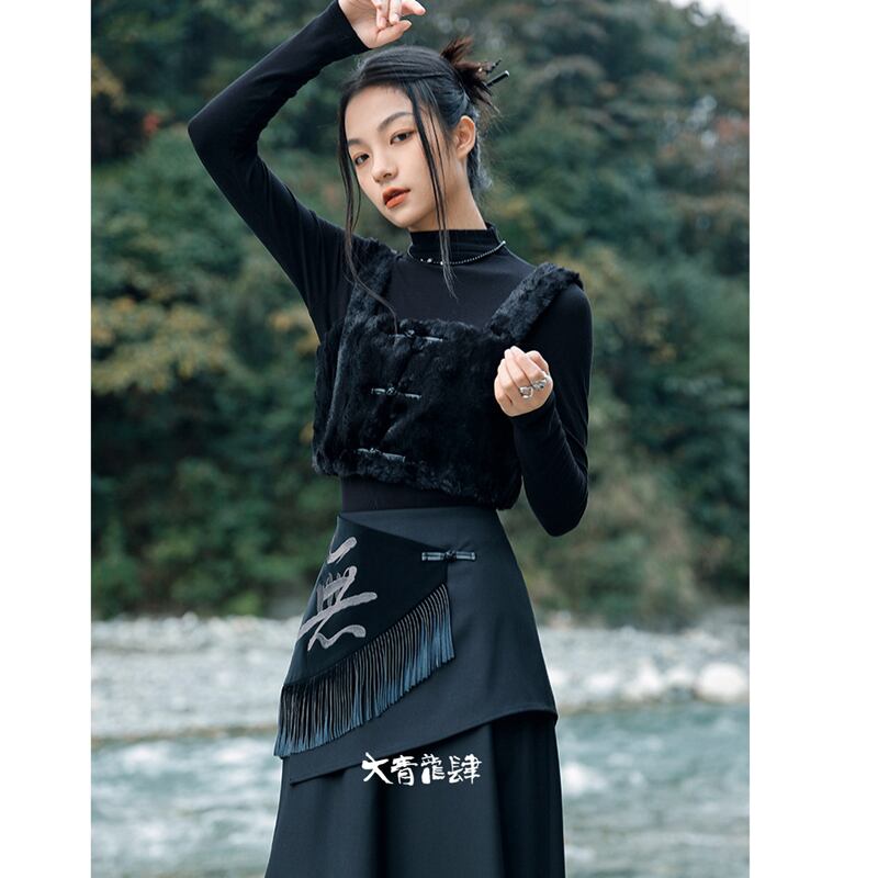 [Big Blue Dragon Series] ★China style skirt★ Bottoms fake layered black black slimming design.