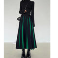 Load image into Gallery viewer, [Black and white series] ★Knit skirt★ 2color thick bottoms Color scheme Slimming Easy to match Black Green
