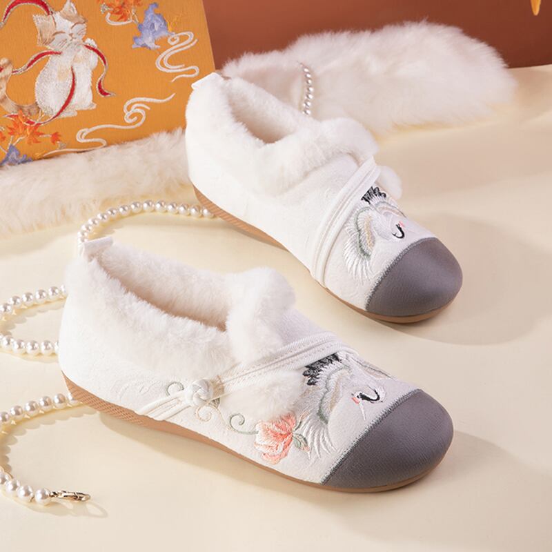 [Kumobatanosari series] ★Embroidered shoes★ Chinese shoes 2color floral pattern size 35-40 cute autumn/winter shoes cranes