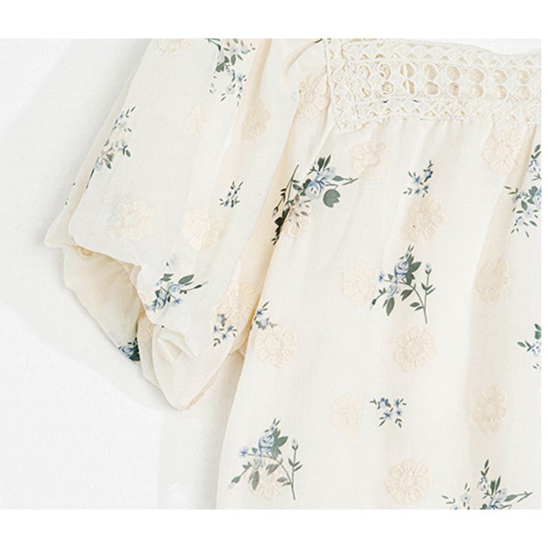 [Shirasu Series] ★Tops★ T-shirt, short sleeve, embroidery, floral pattern, women's, date, improves temperament, easy to match, summer clothes, literary style