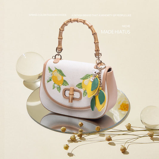 [XIAOZHONG Series]★Bag★ Handheld bag Shoulder bag Embroidery Lemon Retro Commuting Date