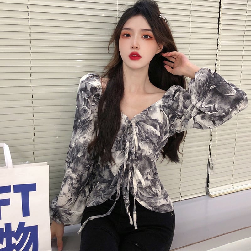 [YIPINXIAN Series]★Tops★ Floral Tops Blouse Short Length Cute Sexy V Neck