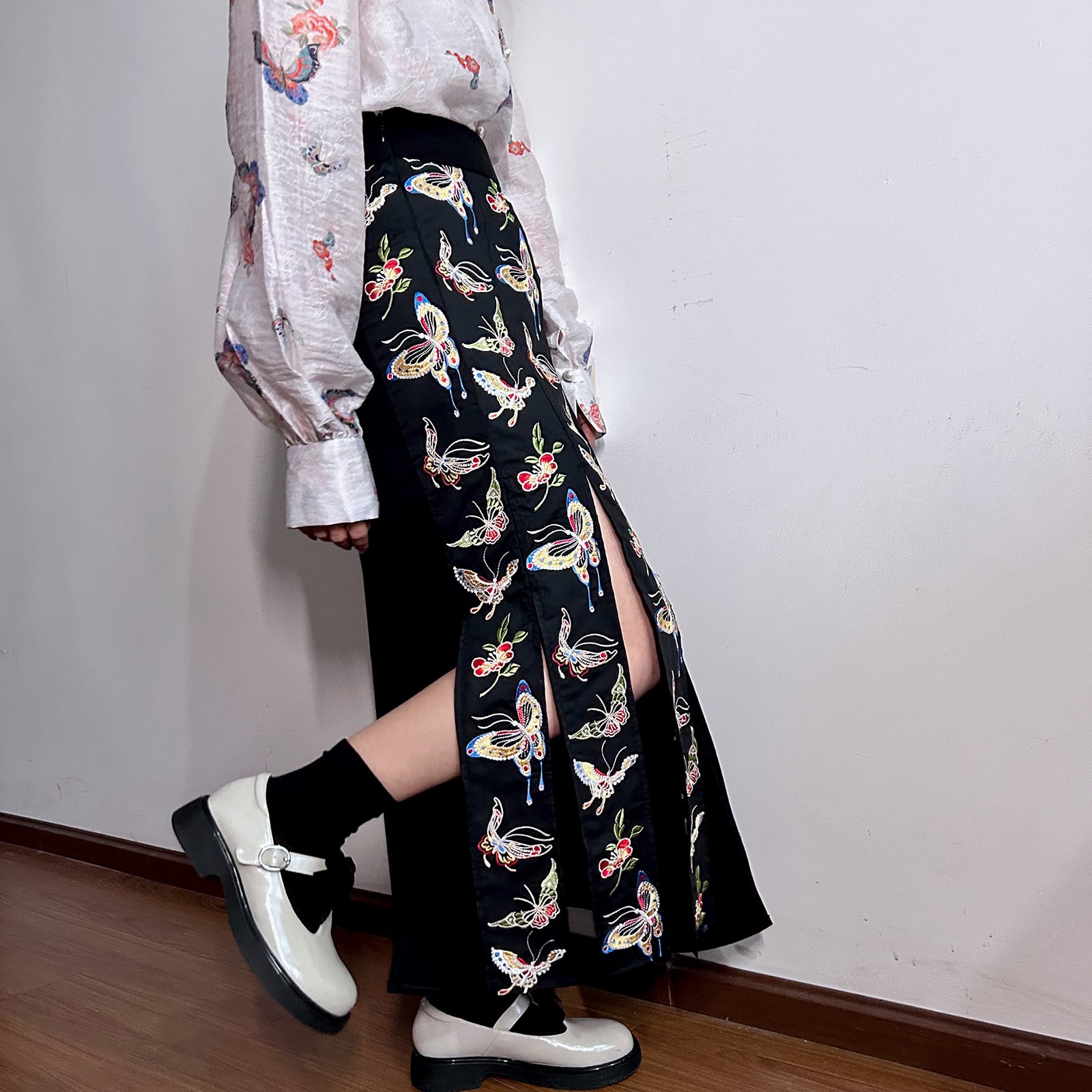 [True fish series] ★China style skirt★ Bottoms slit print butterfly switching unique black black