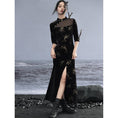 Load image into Gallery viewer, [Daiseiryusu Series] ★China-style dress★ Improved cheongsam dress, velvet, switching slit, black
