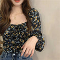 Load image into Gallery viewer, [SANMUZI Series] ★Tops★ 2 Colors Floral Tops Blouse Short Length Cute Spring Clothes Beige Black
