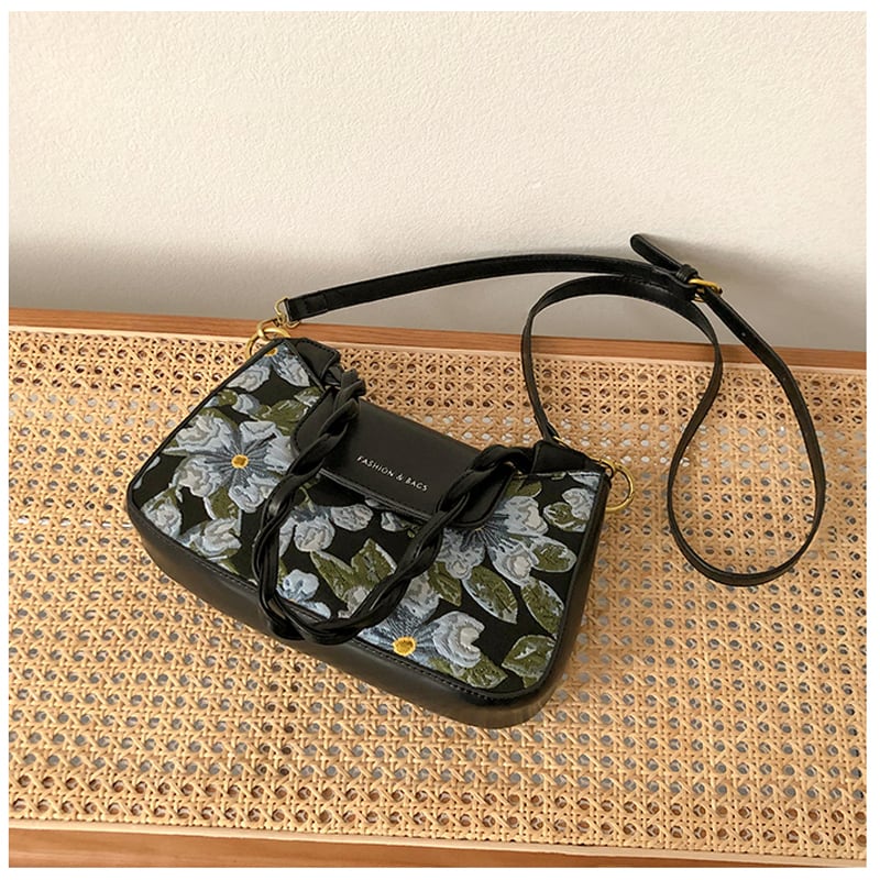 [HOTKISS Series] ★Bag★ Oil painting style floral pattern cute date commuting OL office switching black black