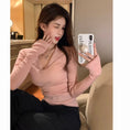 Load image into Gallery viewer, [XIXI Series]★Knit Tops★ 3color Tops Sexy Simple V-neck Black Pink Slimming
