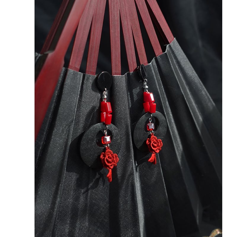 [MORE Bokuji series] ★China style earrings★ Pair earrings rose circle black red floral pattern retro