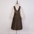 Load image into Gallery viewer, [Dusty clouds dream---Hikisoushi series] ★Sleeveless dress★ Easy to match pleated skirt coffee color retro SML
