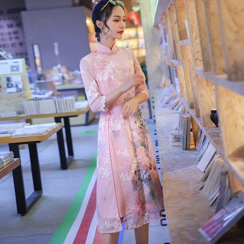 [Iga series] Improved Chinese dress in 3 colors, medium sleeves, beige, blue, pink, floral pattern, elegant