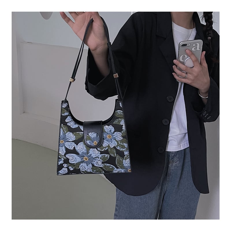 [DAZE &amp; ERPANG series]★Bag★ Oil painting style floral pattern cute date commuting OL office temperament improvement shoulder bag