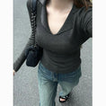 Load image into Gallery viewer, [XIXI Series]★Knit Tops★ 3color Tops Sexy Simple V-neck Black Pink Slimming
