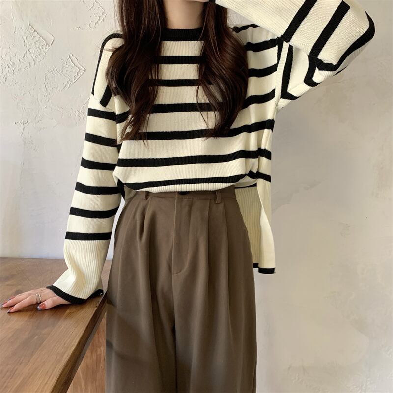 [Insufficient Moe Series] ★Tops★ 4color Flare Sleeve Women's Stylish Horizontal Striped Pattern Easy to Match