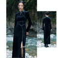 Load image into Gallery viewer, [Da Qinglong Shu Series] ★China-style dress★ Velvet PU switching slimming slit improved cheongsam dress
