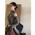 Load image into Gallery viewer, [MEIMEI Series] ★Tops★ T-shirt, long sleeve, sexy, exposed shoulders, slimming, gray, black
