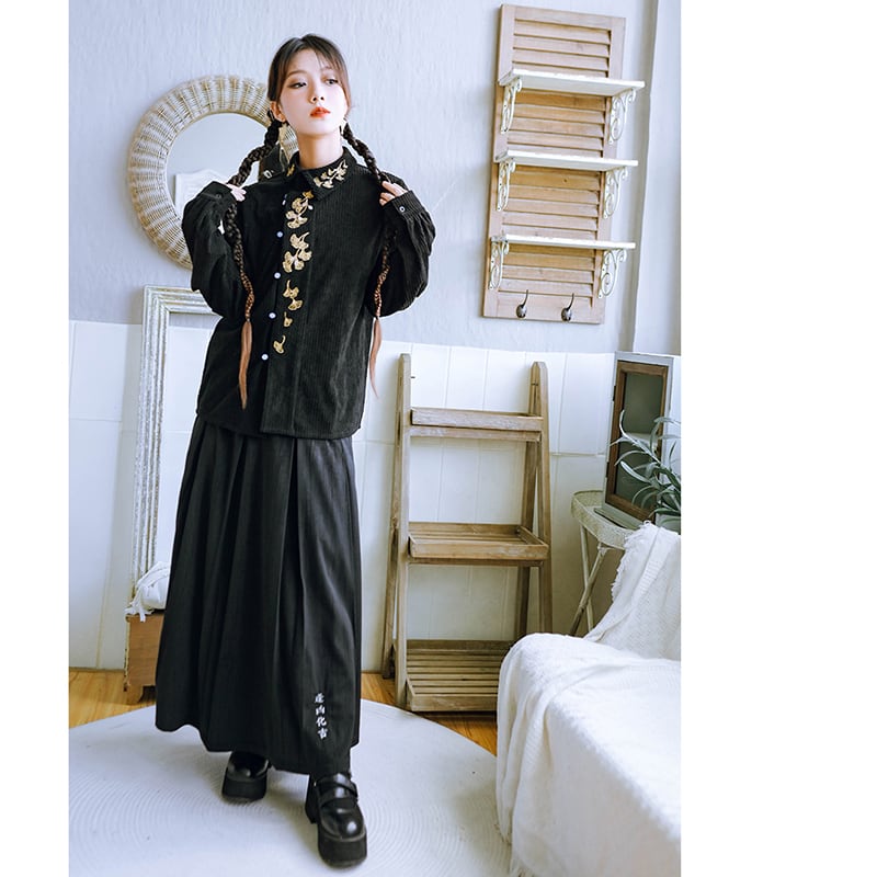 [Kokaisha --- Leaf Series] ★Chinese style tops★ Embroidery Hanfu tops Corduroy Thick Autumn/Winter Clothes Retro Black