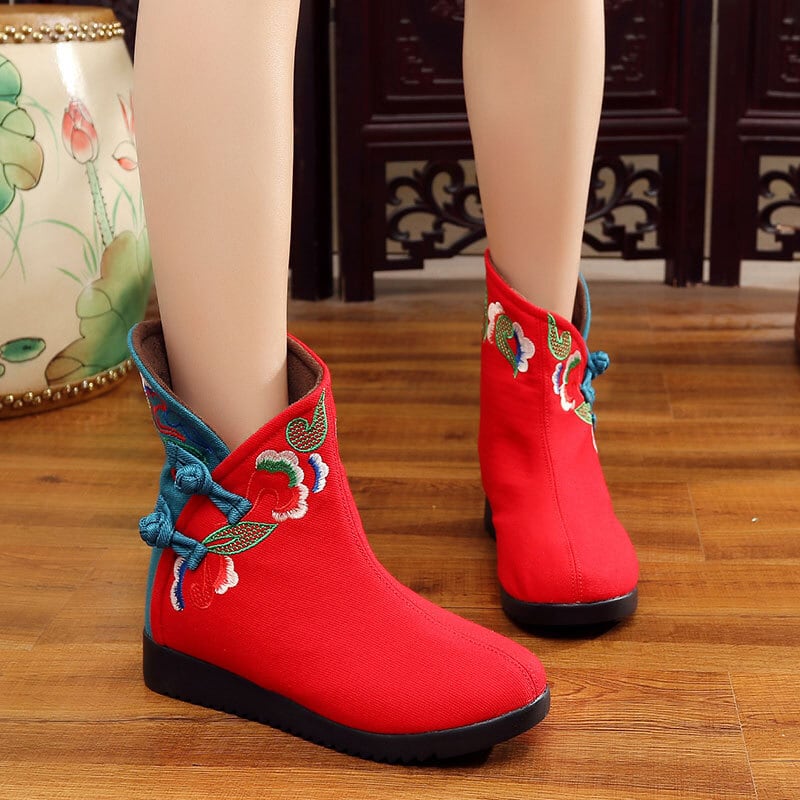 2 Colors Choice Embroidery Shoes Chinese Shoes Tang Suit Hanfu Shoes Chinese Clothes Size 35-40 Black Red