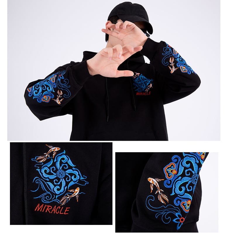 [Machiha clan series] ★China style hoodie★ 2color black or white embroidery wave goldfish alphabet black white