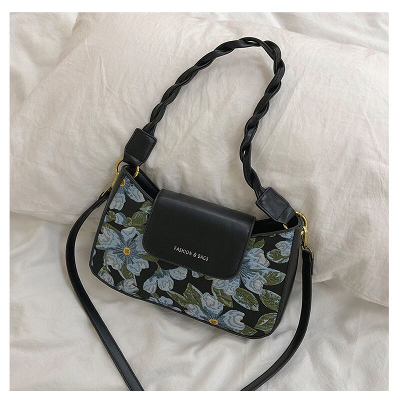 [HOTKISS Series] ★Bag★ Oil painting style floral pattern cute date commuting OL office switching black black