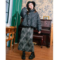 Load image into Gallery viewer, [Kokaishan---Tsukiino Series] ★Down coat★ 2 colors with decorations 90% down winter coat Warm short length diamond shape
