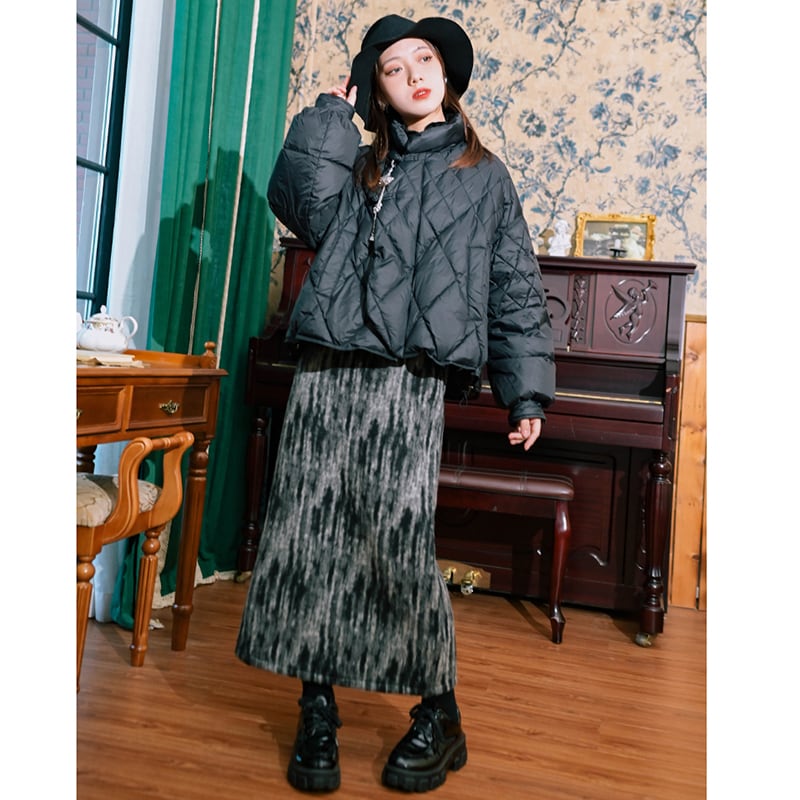 [Kokaishan---Tsukiino Series] ★Down coat★ 2 colors with decorations 90% down winter coat Warm short length diamond shape