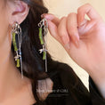 Load image into Gallery viewer, [Meeting MEET Series] ★Chinese style earrings★ Pair earrings bamboo fringe long bamboo easy to match Green Green
