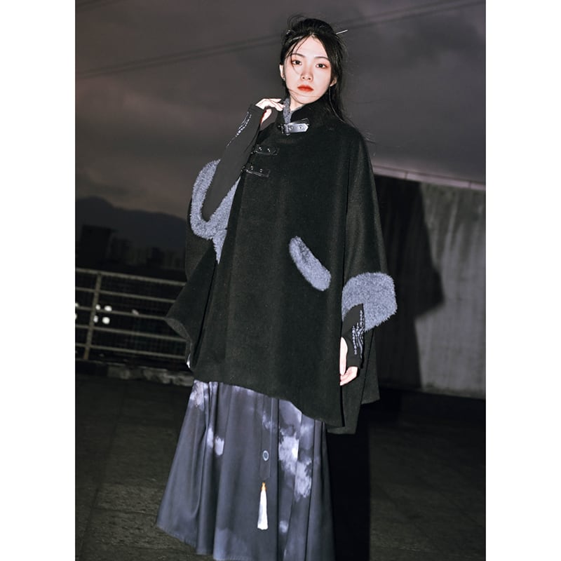 [Ancient monster house---Shanhai Jing Kunlun series] ★China style coat★ Outer coat Lasha loose thick warm black black cloak coat