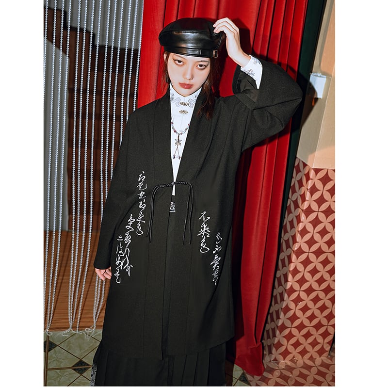 [Ancient Monster --- Preface Series] ★China style outerwear★ Falling shoulders, long outerwear, lettering pattern, black, black