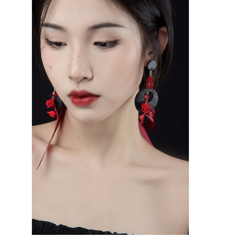 [MORE Bokuji series] ★China style earrings★ Pair earrings rose circle black red floral pattern retro