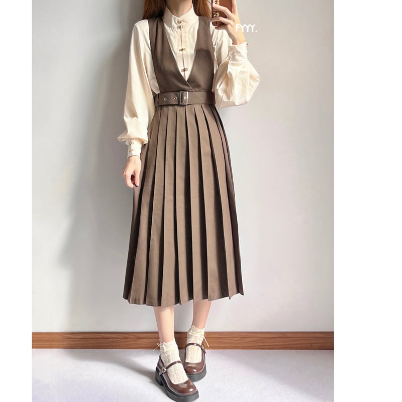 [Dusty clouds dream---Hikisoushi series] ★Sleeveless dress★ Easy to match pleated skirt coffee color retro SML