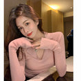 Load image into Gallery viewer, [XIXI Series]★Knit Tops★ 3color Tops Sexy Simple V-neck Black Pink Slimming
