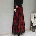 Load image into Gallery viewer, [HUANXIAOMO series] ★Floral pattern skirt★ 3 colors, 3 lengths available, large size, red, black
